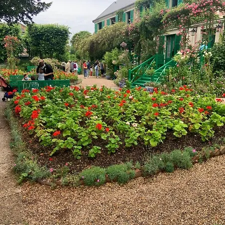Le Clos De L'eglise - Ines Giverny